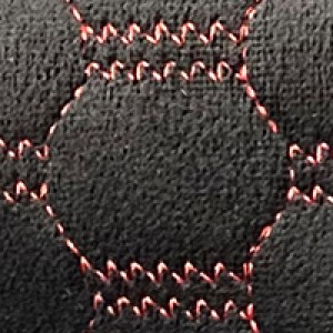 Чорний прошитий червоною ниткою  