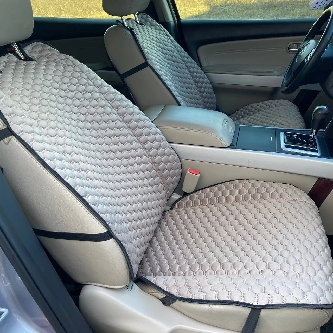 Накидки з алькантари на сидіння автомобіля